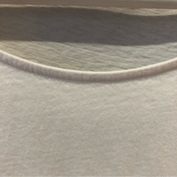 Theory white crewneck 3/4 sleeve - Picture 3 of 3